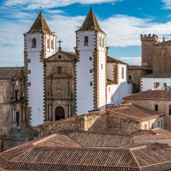 Enviar flores a los hospitales de Cáceres